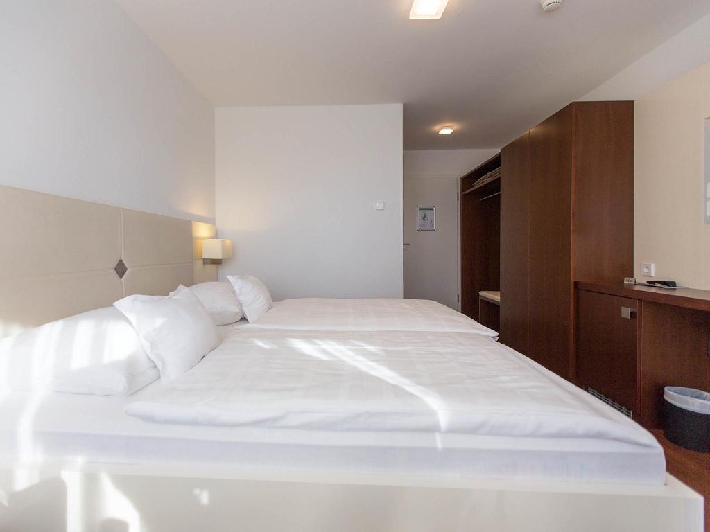 Hotel Seepark Garni Юберлінген Екстер'єр фото